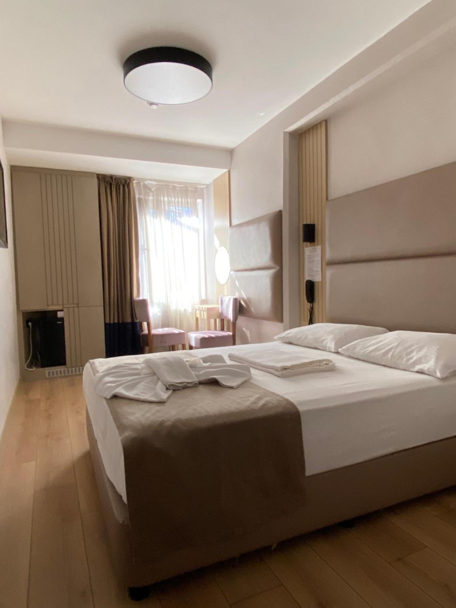 Otel Yenikapi Istanbul Exterior foto